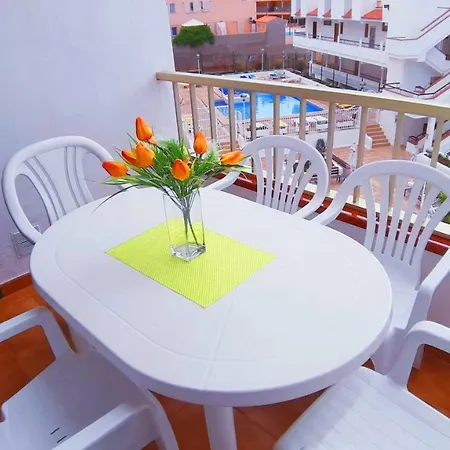 Los Cristianos Cozy With Every Comfort Apartman *
