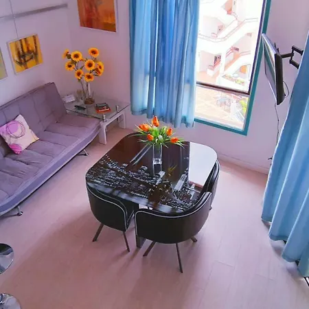 Apartman Los Cristianos Cozy With Every Comfort