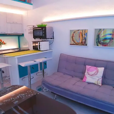 Apartman Los Cristianos Cozy With Every Comfort